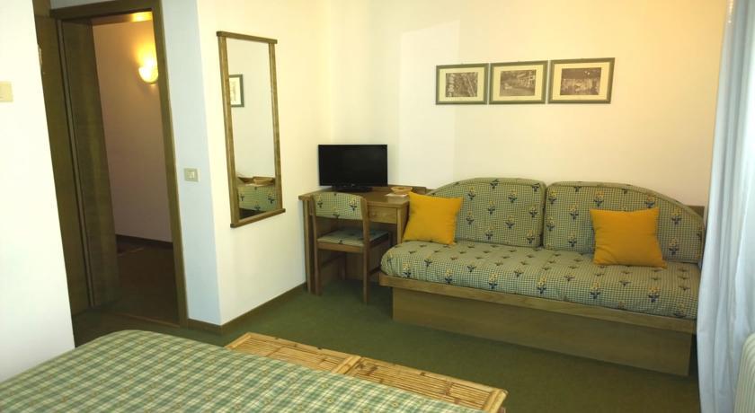 La Felce Bed & Breakfast Carisolo Pokój zdjęcie